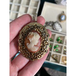 Vintage cameo locket / Large coral cameo pendant necklace / Hand-carved Italian